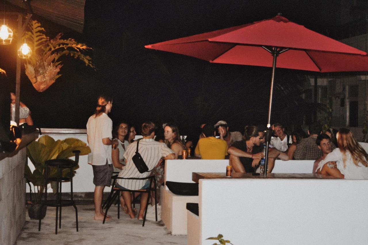 Spindrift Hostel Madiha (Adults Only) マータラ エクステリア 写真